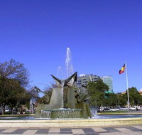 Explore Adelaide City Tour Haigh's Tasting Chocolate  Adelaide Oval Tour - Food Delivery Shop