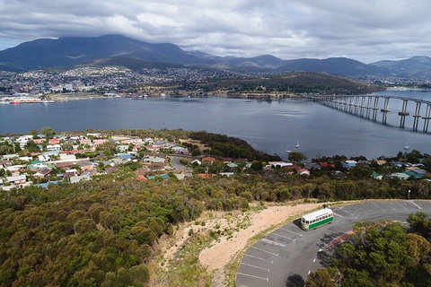 Hobart City Sightseeing Tour Including MONA Admission - Food Delivery Shop 1