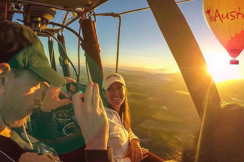 Hot Air Ballooning Tour From Cairns - Food Delivery Shop 1