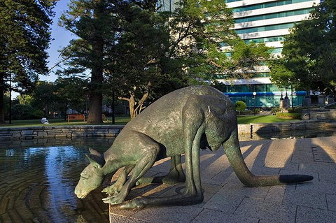 Wonderful Perth Self-Guided Audio Tour - Food Delivery Shop 3