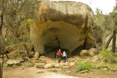 2-Day Wave Rock, York, Wildflowers & Aboriginal Experience - Food Delivery Shop 3