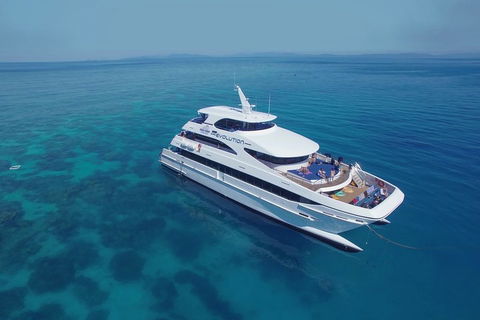 Full Day Reef Cruise Including 10 Minute Heli Scenic Flight: Get High Package - Pet Food Australia 4