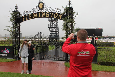Full-Day Sports And Beer Tour Of Melbourne With Lunch - Food Delivery Shop 0