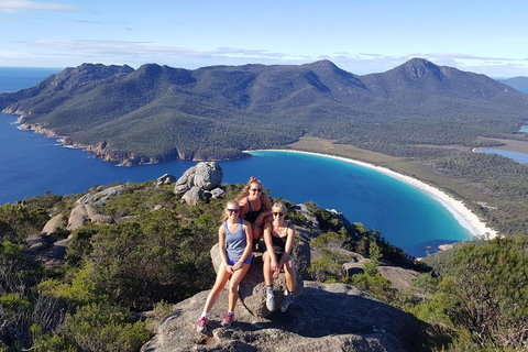 2-Day Tas East Coast Escape Tour Including Bay Of Fires, Wineglass Bay & Devils - Pet Food Australia 1