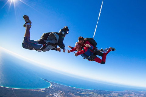 Byron Bay Tandem Sky Dive - Food Delivery Shop 0