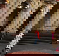 Private Tour Melbourne City Discovery - Food Delivery Shop