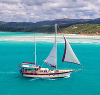 2-Day Whitsundays Sailing Adventure SV Whitehaven - Food Delivery Shop