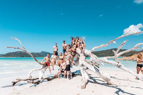 4 Day & 3 Night Whitsunday Islands & Outer Reef Sailing Adventure On Condor - Food Delivery Shop 0