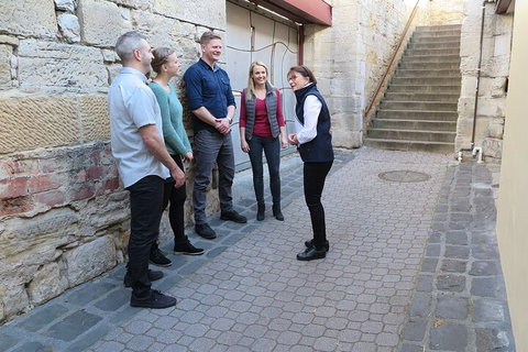 Grand Hobart Walking Tour - Food Delivery Shop 5
