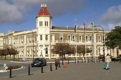Amazing Adelaide Self-Guided Audio Tour - Food Delivery Shop 3