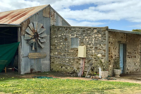 Kangaroo Island Half Day Food And Wine Trail Tour - Food Delivery Shop 1
