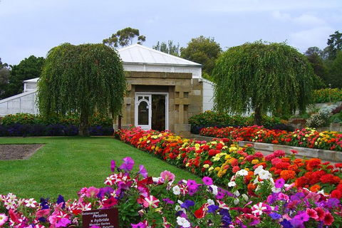 Hobart City Sightseeing Tour Including MONA Admission - Food Delivery Shop 0