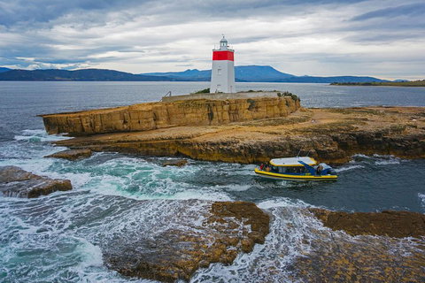 Hobart Sightseeing Cruise Including Iron Pot Lighthouse - Food Delivery Shop 5
