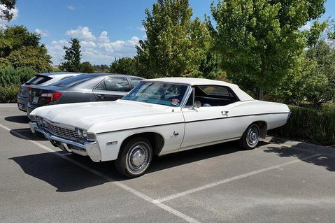 CHEVY CONVERTIBLE Package For 4 -Wine Lunch Cheese & Chocolate From Yarra Valley - Food Delivery Shop 1