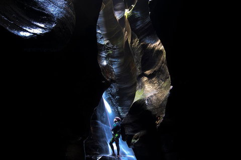 Full-Day Canyoning Experience At Stunning Empress Canyon - Pet Food Australia 3