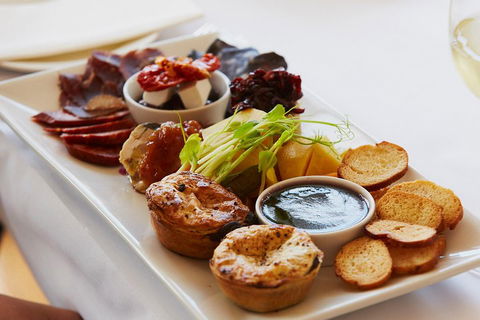 Margaret River Indulge And Discover Day Tour - Food Delivery Shop 3