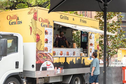 Highlights & Hidden Gems With Locals: Best Of Sydney Private Tour - Food Delivery Shop 4