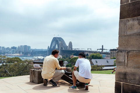 Highlights & Hidden Gems With Locals: Best Of Sydney Private Tour - Food Delivery Shop 5