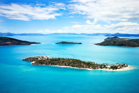 Whitehaven Beach And Daydream Island Cruise - Food Delivery Shop 5