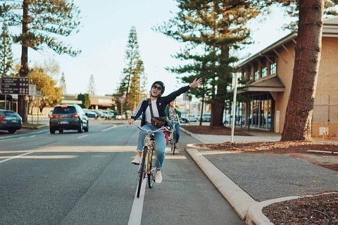 Explore Freo The Local Way: 3-hour Bike Tour - Food Delivery Shop 3