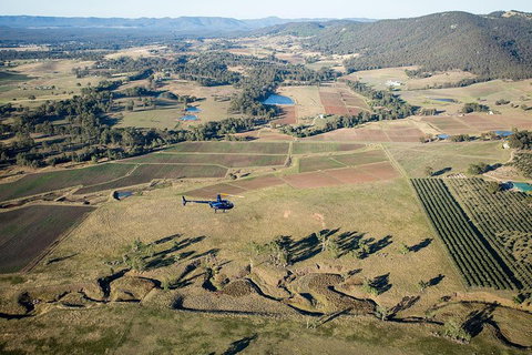 Private Helicopter Flight To Hunter Valley With A La Carte Lunch - For 2 - Food Delivery Shop 5