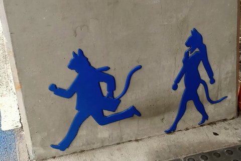 Brisbane City Essentials Walking Tour - Food Delivery Shop 1